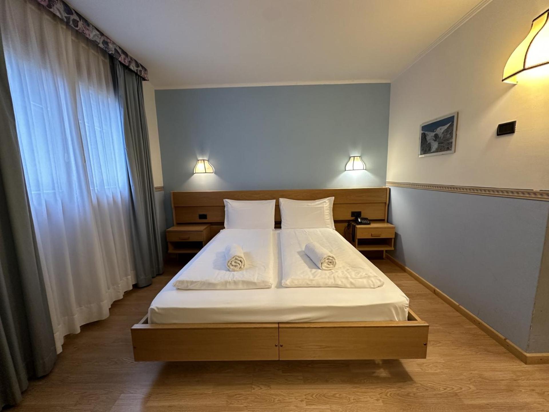 Active Hotel Gran Zebru' Cogolo Bagian luar foto