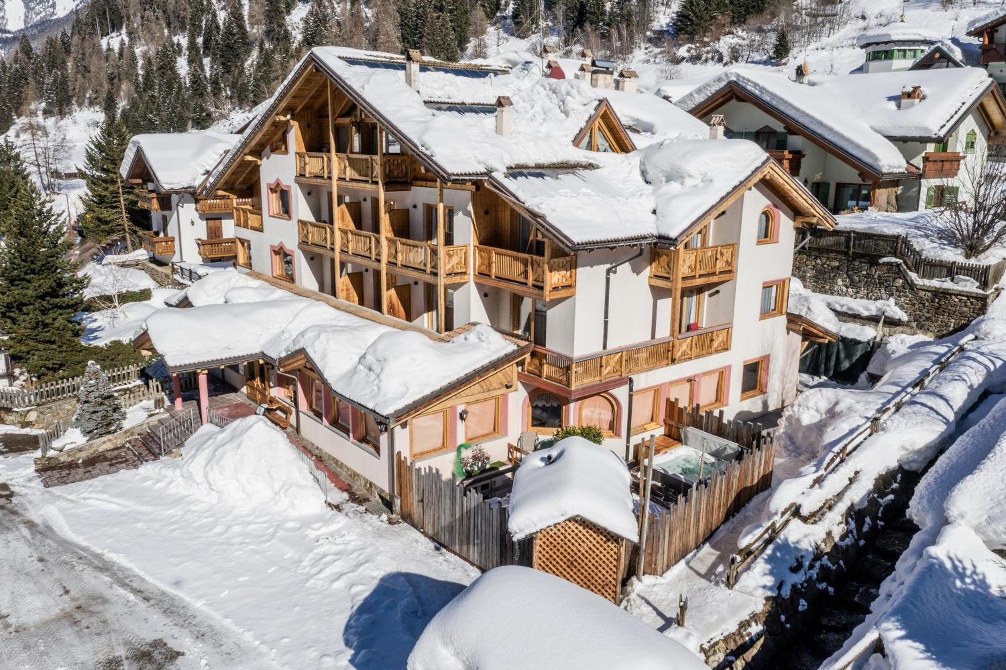 Active Hotel Gran Zebru' Cogolo Bagian luar foto