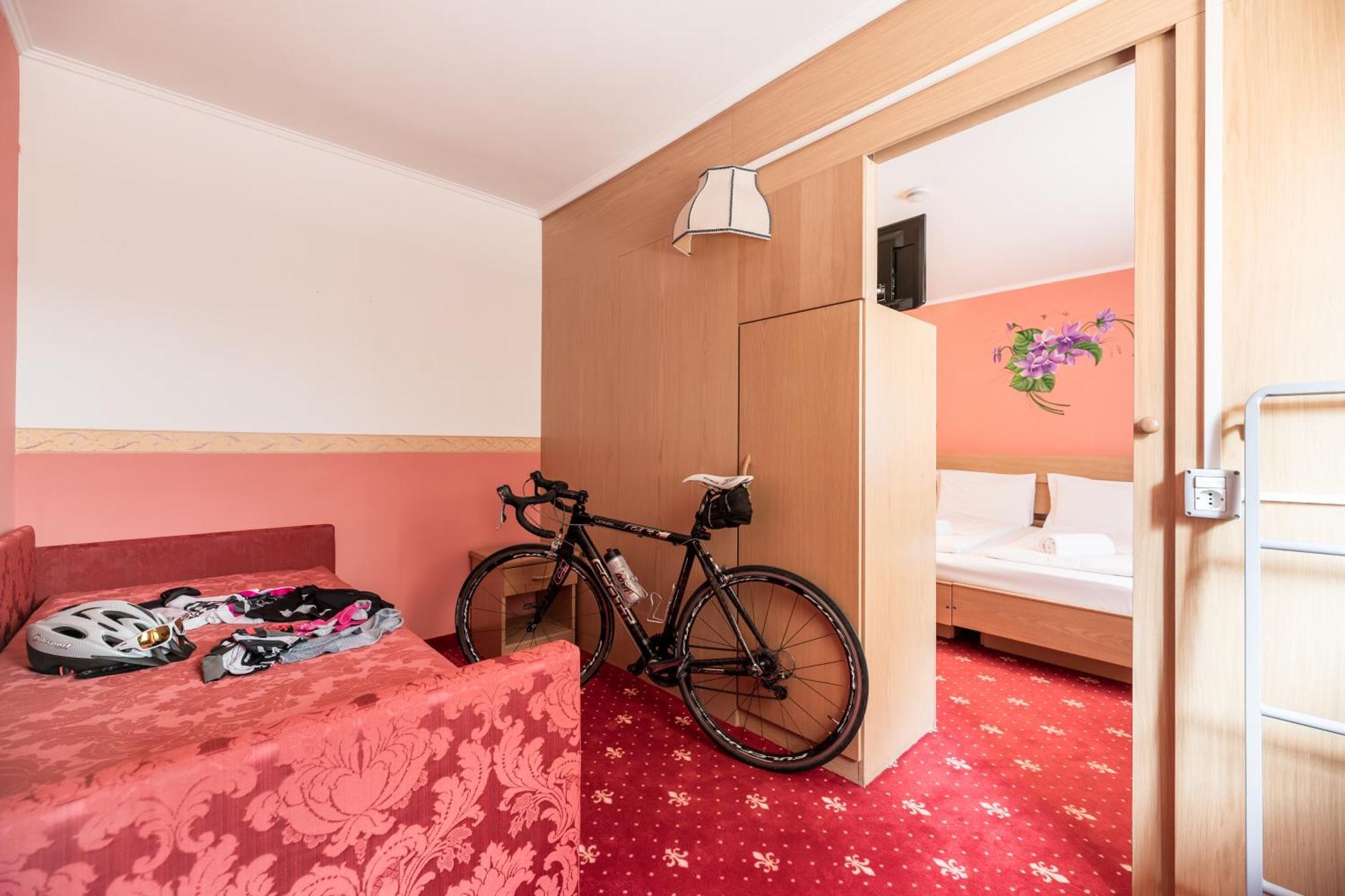 Active Hotel Gran Zebru' Cogolo Bagian luar foto