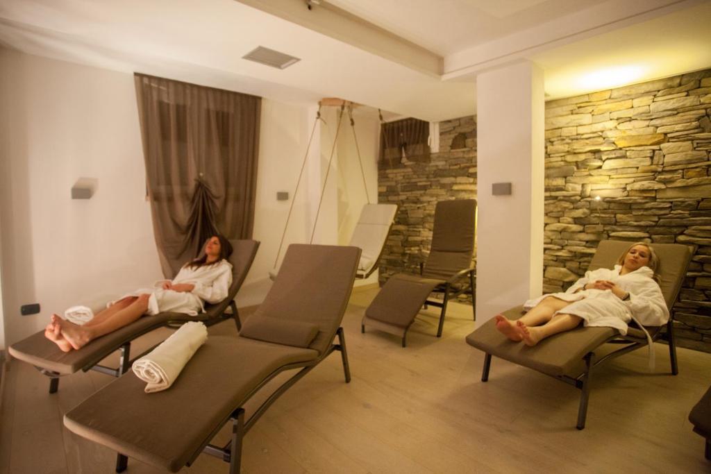 Active Hotel Gran Zebru' Cogolo Bagian luar foto