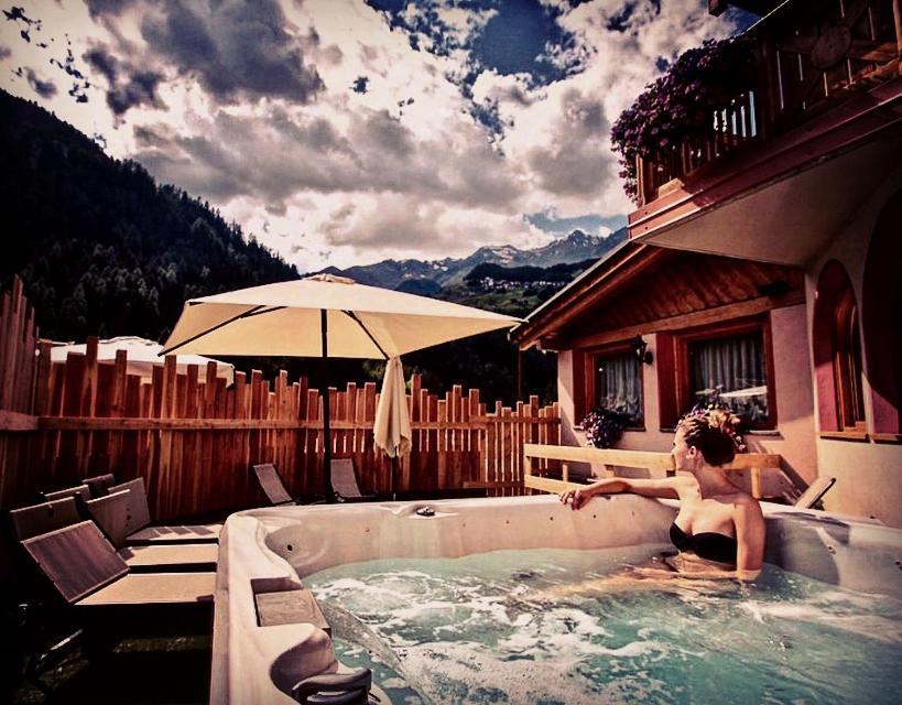Active Hotel Gran Zebru' Cogolo Bagian luar foto